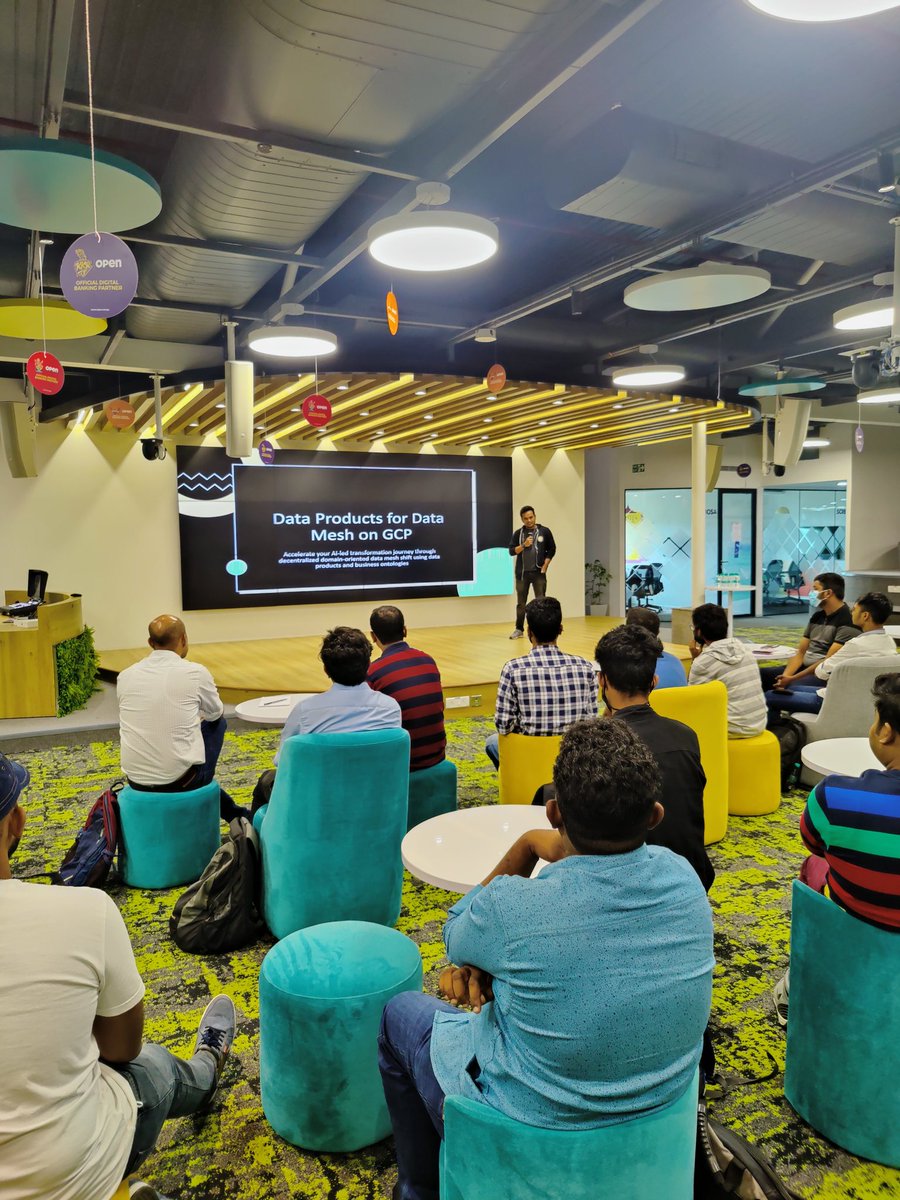 sidagarwal04's tweet photo. Only in Bangalore you can do #EventHoping just like #PubHoping π
Started w/ hosting #gdgcloudblr at @BankWithOpen HQ, followed by attending @TheBuildersC meetup at @bhiveworkspace and ending with #Web3 meetup by @eChaiVentures at @dsh_india
Definitely a @peakbengaluru moment! https://t.co/xl30GRkbK0
