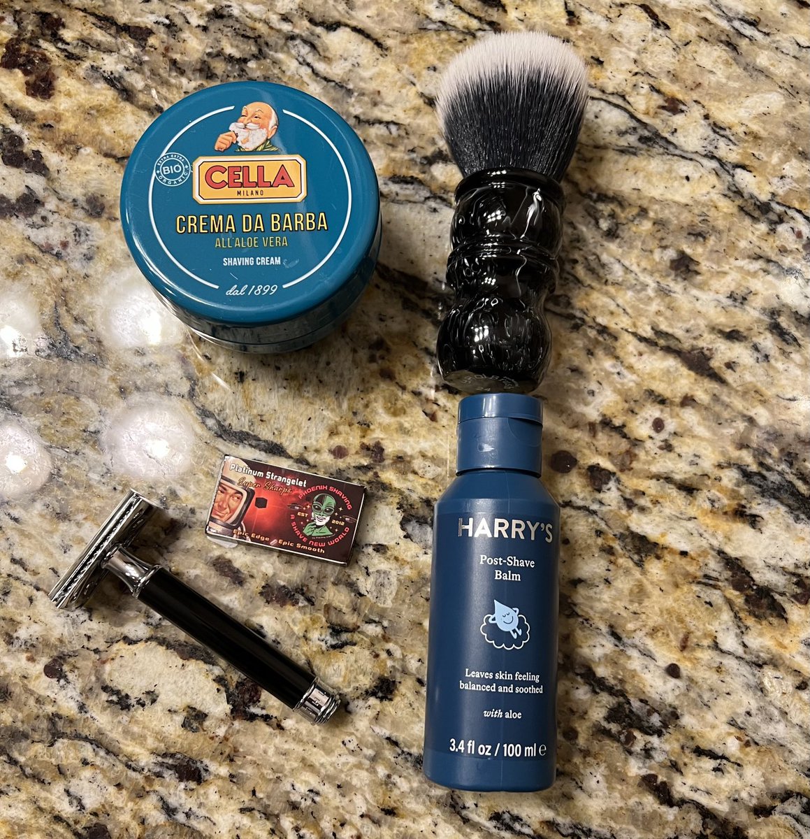 SunRisingSoul's tweet photo. Razor: Muhle R106
Blade: PAA Platinum Strangelet 
Lather: Cella Bio
Brush: Yaqi Black Marble
 Aftershave: Harry’s Post Shave Balm 

Lovely Saturday shave! The Muhle and the Cella are great stuff when put together. Nice easy-going mild aloe vera scent.

Have a good day.

#shave https://t.co/RpPETCrKdc
