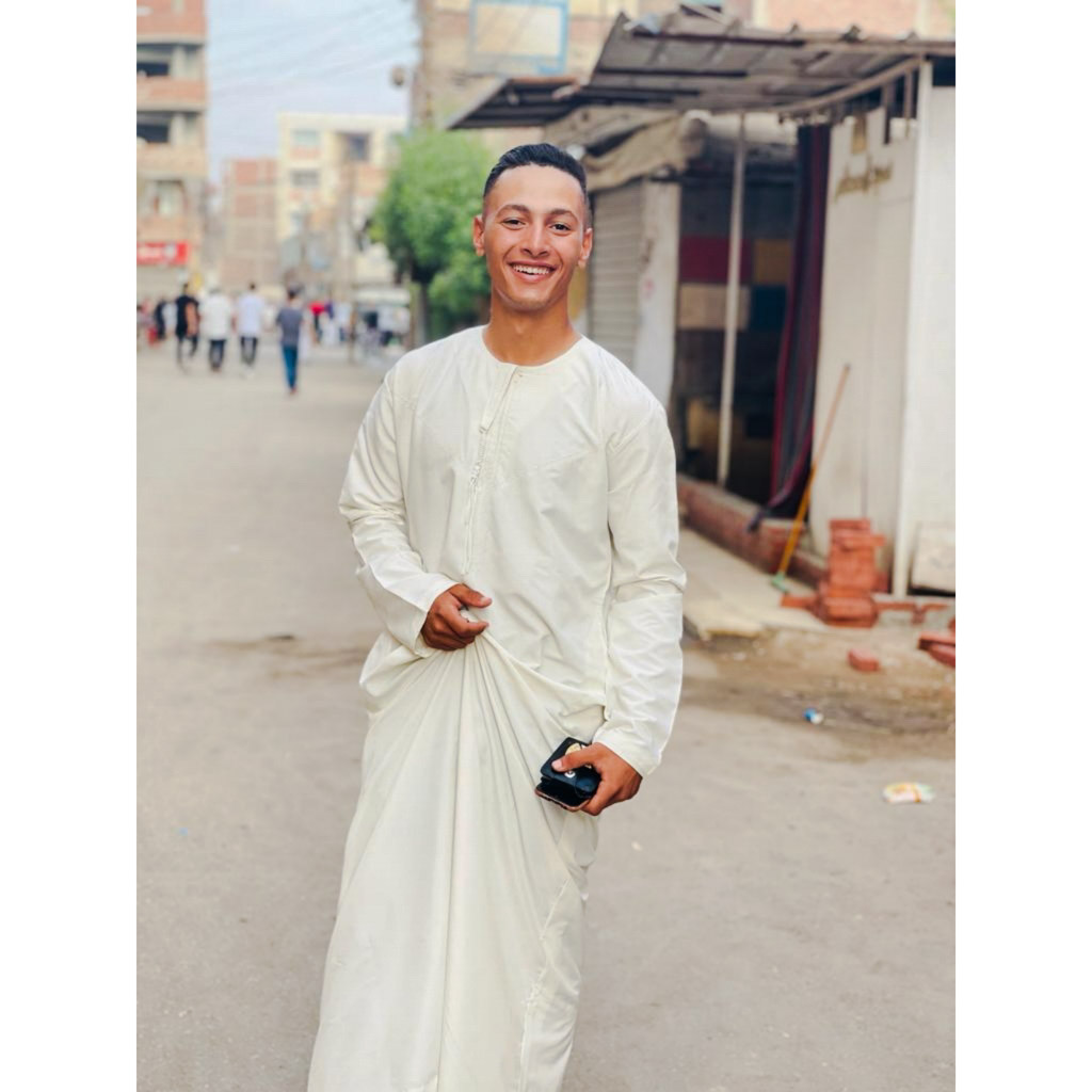 Amirkhaled25's tweet photo. عيدكم مبارك✨❤️ https://t.co/Xn3dr9OkDV