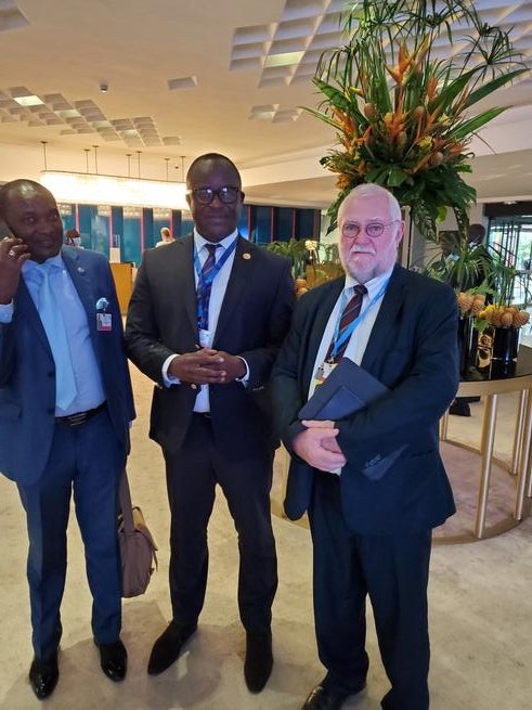 It is not everyday that we have opportunities to meet and share ideas with the Ministers of incharge of #Environment & Tourism and #Agriculture of Namibia during the UNCCD COP15. It was all about a #Nexus approach to the @GreenWallAfrica @auggwi, Agriculture- Land & H2O.