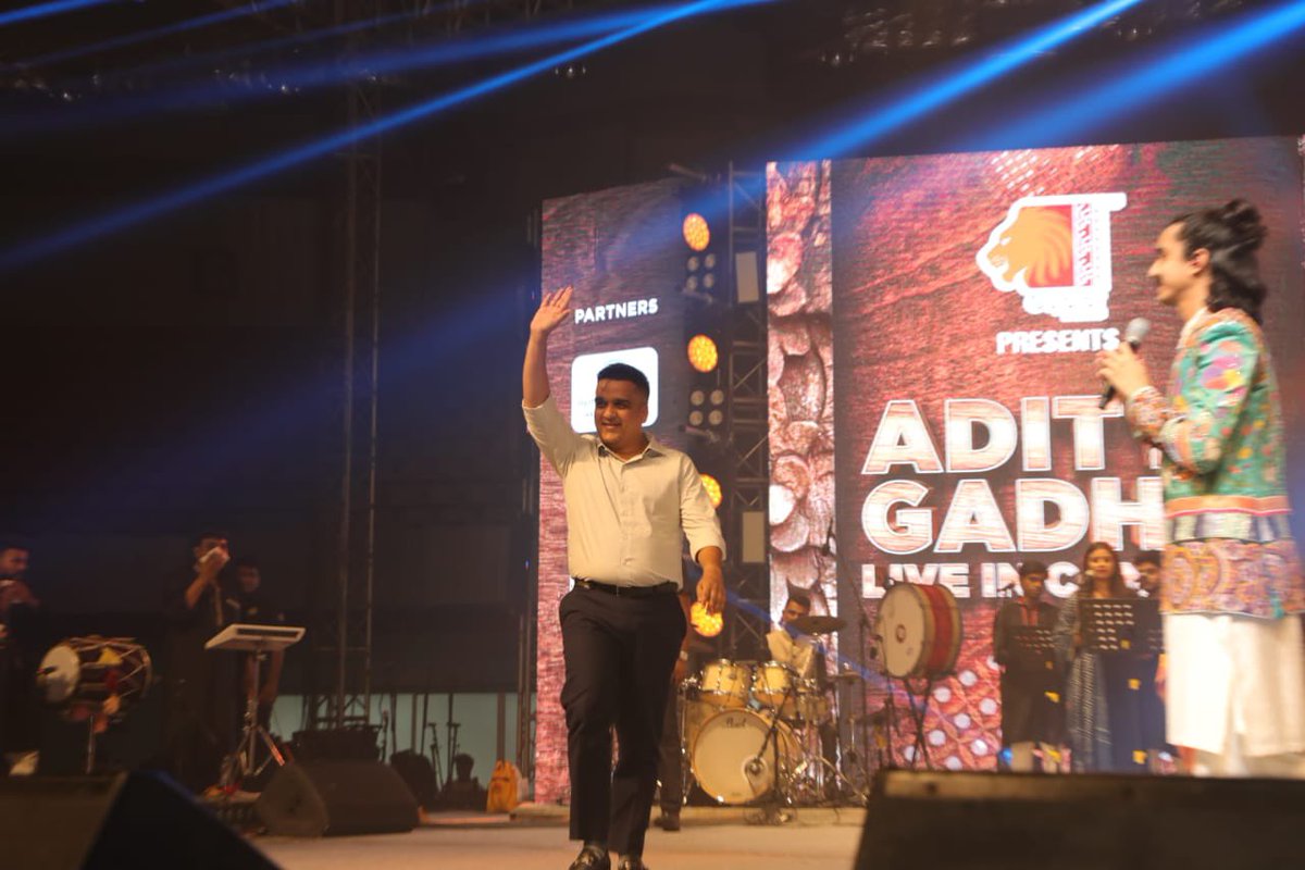 sanghaviharsh's tweet photo. Attended the Live in concert of @AdityaGadhvi03, Gujarat's  biggest folk music sensation, in Surat today.

Mesmerized with the vibes, music and the soulful music. https://t.co/bH7Z0gwv8Q