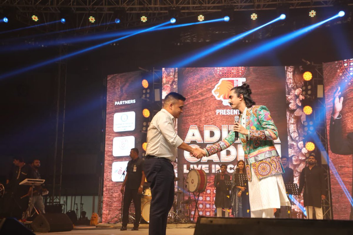 sanghaviharsh's tweet photo. Attended the Live in concert of @AdityaGadhvi03, Gujarat's  biggest folk music sensation, in Surat today.

Mesmerized with the vibes, music and the soulful music. https://t.co/bH7Z0gwv8Q