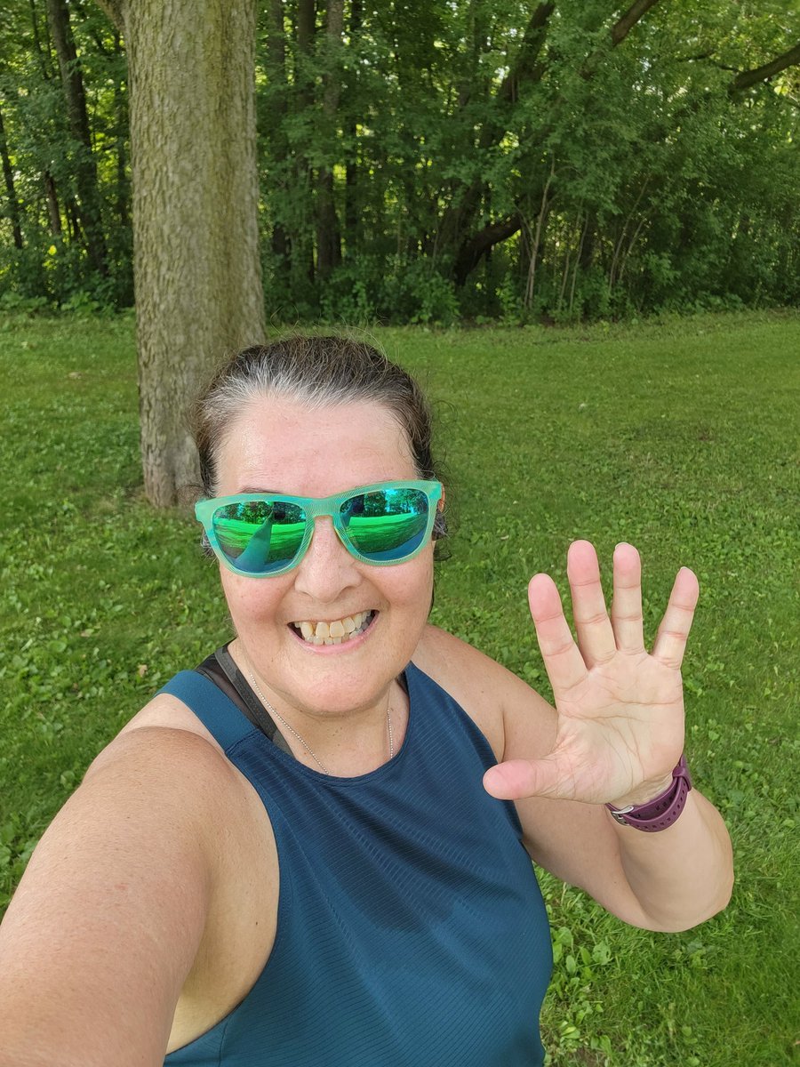 runnergirl1612's tweet photo. Fabulous 5 today! Felt like I could've kept going but didn't want to take any chances with my knee so I'll just keep taking it easy & build slowly. Counting down the days until vacation and my next half marathon.
#WisconsinRunnerGirl #HalfMarathonTraining #Wanderlust https://t.co/jUizXwkrKg