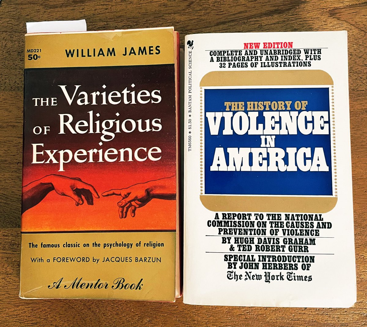 One of my tennis buddies, a retired shrink, gave me these books and suggested I read ‘em and make a Venn diagram or #audiotweet or something. He said it might help take my mind off of recent second serve woes. #innergame