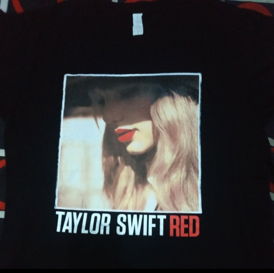 Faris Corcoran on Twitter: "Mau jual kaos official merchandise Taylor