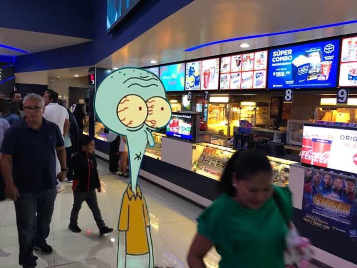 Cuando vas al cine y ves tu salario en un combo.