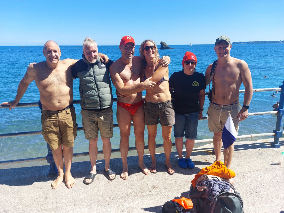 drsaledyer's tweet photo. Excellent morning swimming in @BLDSAswim Torbay swim. 8miles across and back Torbay. Swam quicker than expected and finished 1st female 😁🏊🏻♀️🎉. Great to catch up with @RedTopSwim friends. #OWS #Swimlife #Torbay #EnglishRiviera #swimming #BLDSA #RedTopSwim https://t.co/6exVBOqLeQ