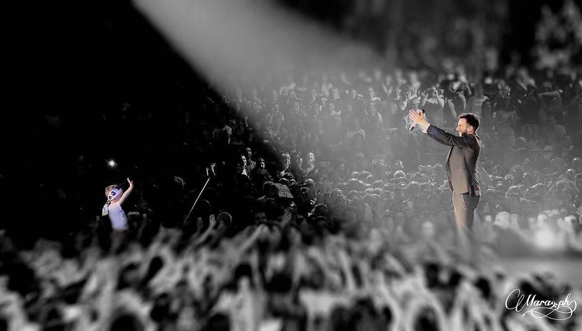 ANTHILIA64's tweet photo. @axelvassallo @francescacheeks Del 2016 il mio ricordo più bello è il #MengoniLive2016 il tour di @mengonimarco
“Prendi la mano e rialzati…” Marco mi ha aiutata a lenire il dolore e a ritrovare un po’ di voglia di vivere. Grazie a lui proprio nel 2016 è nata una bella amicizia che dura tutt’ora
#66x1 https://t.co/WglVTvqpfe