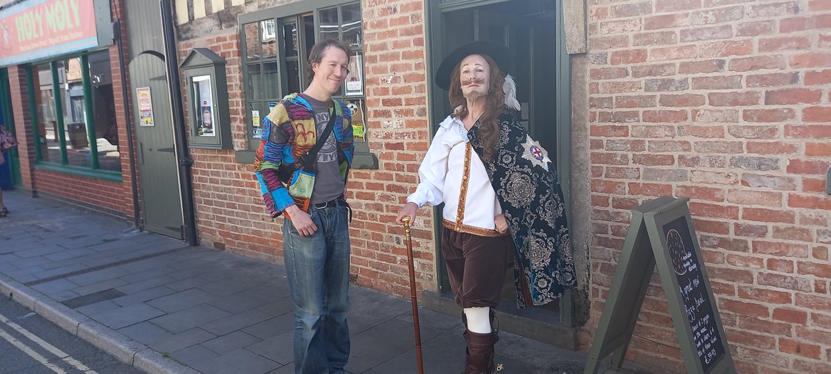 Met his royal highness <a href="/KingCharlesIRTN/">𝐊𝐢𝐧𝐠 𝐂𝐡𝐚𝐫𝐥𝐞𝐬 𝐈 𝐑𝐞𝐭𝐮𝐫𝐧</a> outside The Prince Rupert, Newark