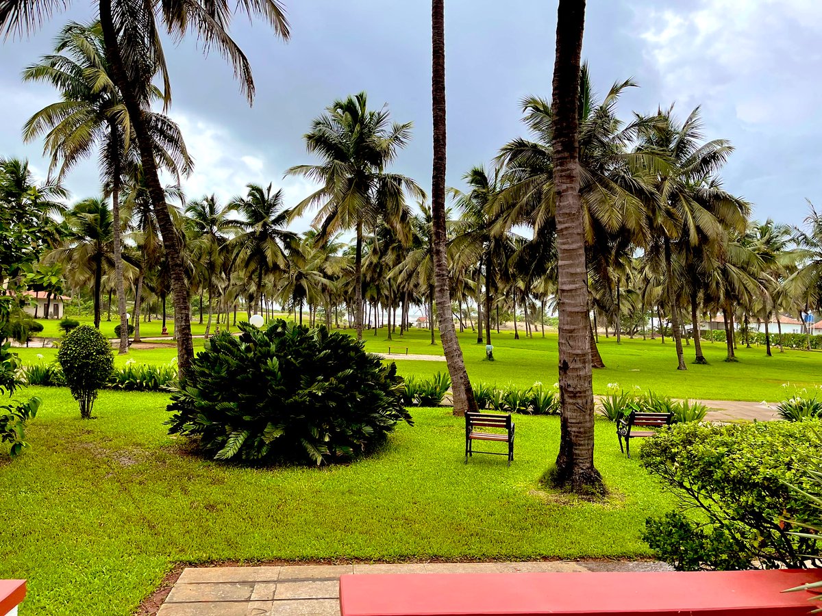 sumanta48's tweet photo. Goa in monsoon ..
if you can do away with the tick-mark tourism, you can enjoy to the fullest.
Serene beach, rough sea, lonely gardens, busy pools, gloomy clouds, yummy food- drinks and leisure & music in the air !! ...
#Goa #Monsoontrips #vacation https://t.co/oI450HRTR8