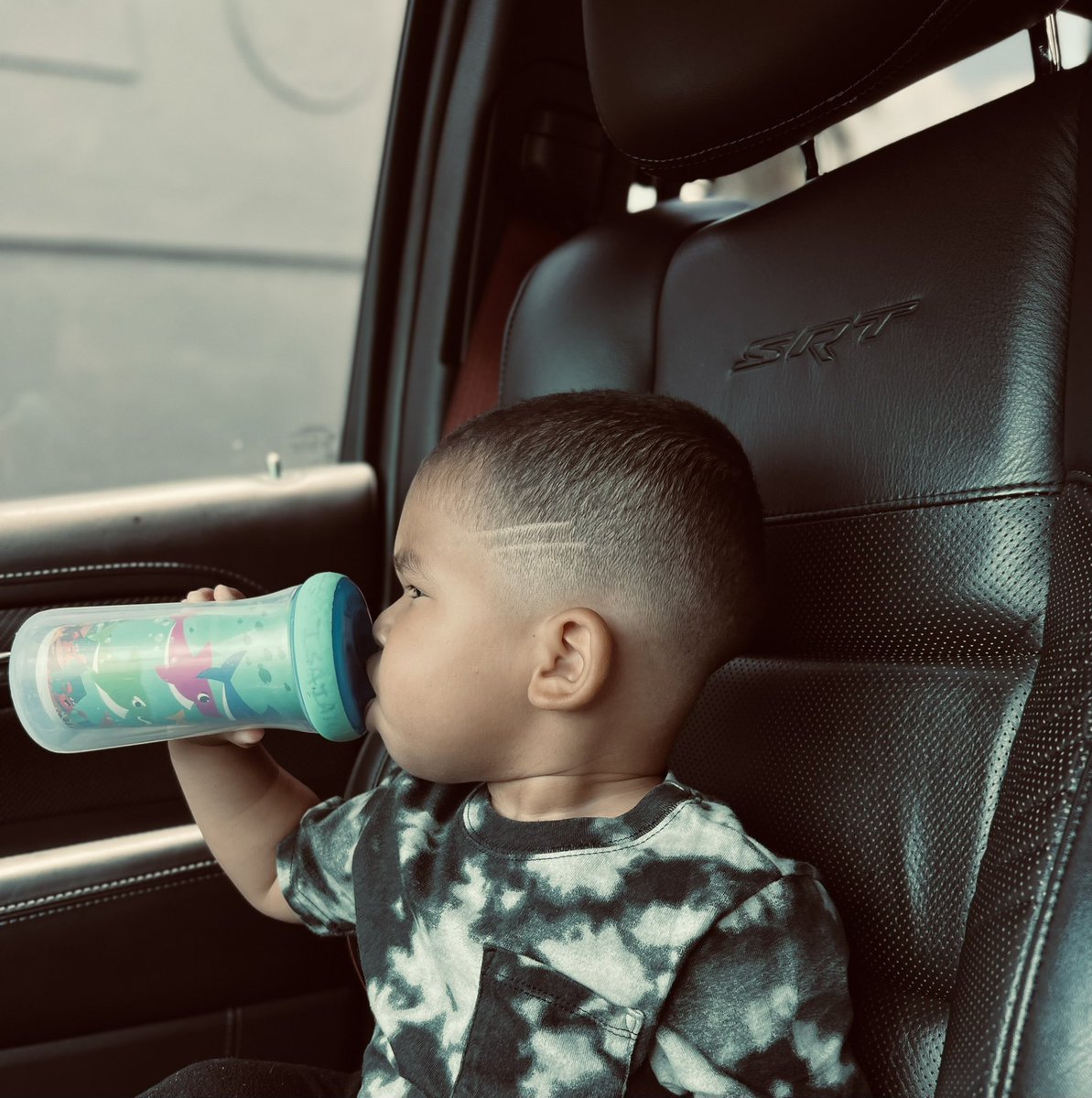 michelle0007's tweet photo. Saliendo de la barbería feeling FRESH #babyIsaiah 💈 https://t.co/wx3h132TYP