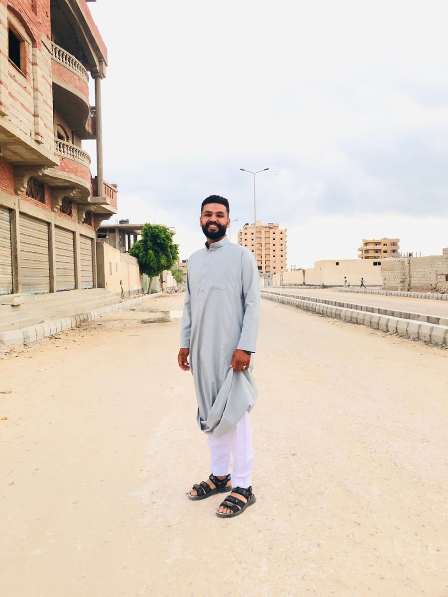 Alaa_Maher90's tweet photo. كل سنه وكل اهلي وناسي واحبابي وأصدقائي بخير كل سنه وانتم طيبين وعيدكم مبارك ويارب السنه الجايه تبقو ع عرفات جميعا
#عيد_مبارك https://t.co/mYEoVcLEbe