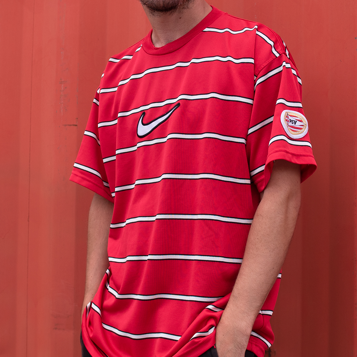 uitspraak formaat Haven Classic Football Shirts on Twitter: "PSV 90s Training by Nike 🇳🇱 Hitting  the site on July 14th! https://t.co/aFRD3ycuow" / Twitter