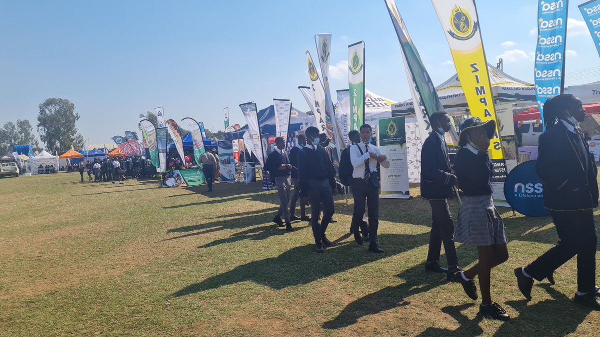 OnPointMedia4's tweet photo. Day 2 08/07/22
Beitbridge Business Expo
Dulivhadzimu Stadium
#Beitbridge24/7 https://t.co/SYoDhD9jM9