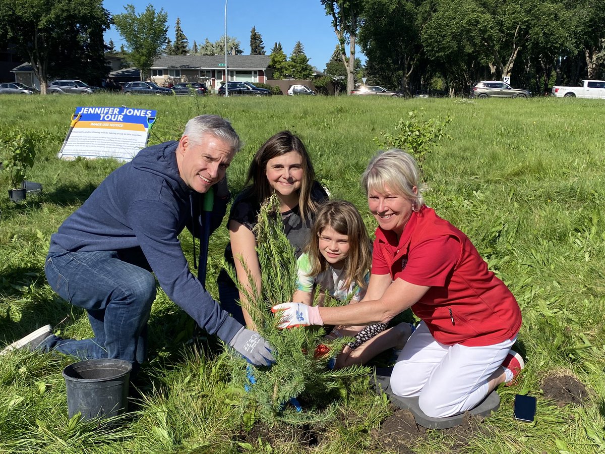 Rotary District 5370 tweet media