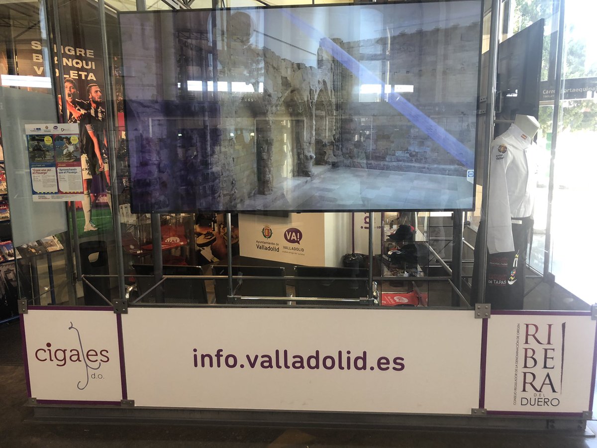 Aqui esta resumido el porque España no esta mas presente y reconocida en el extranjero! Si, resulta que la mesquinidad de la administracion y los politicos hace que en la estacion renfe de Valladolid solo se promociona lo de la provincia! Que desastre y falta de vision… en fin!