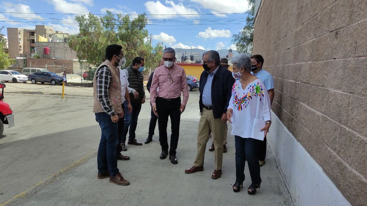 SEPHidalgo's tweet photo. Esta mañana, el secretario @atilanorp visita el almacén central SEPH Pachuca para la recepción de libros de texto gratuitos por parte de @Conaliteg, con el fin de que niños, niñas y adolescentes de Educación Básica cuenten con sus materiales de apoyo los primeros días de clases. https://t.co/QwSZbTCYTf