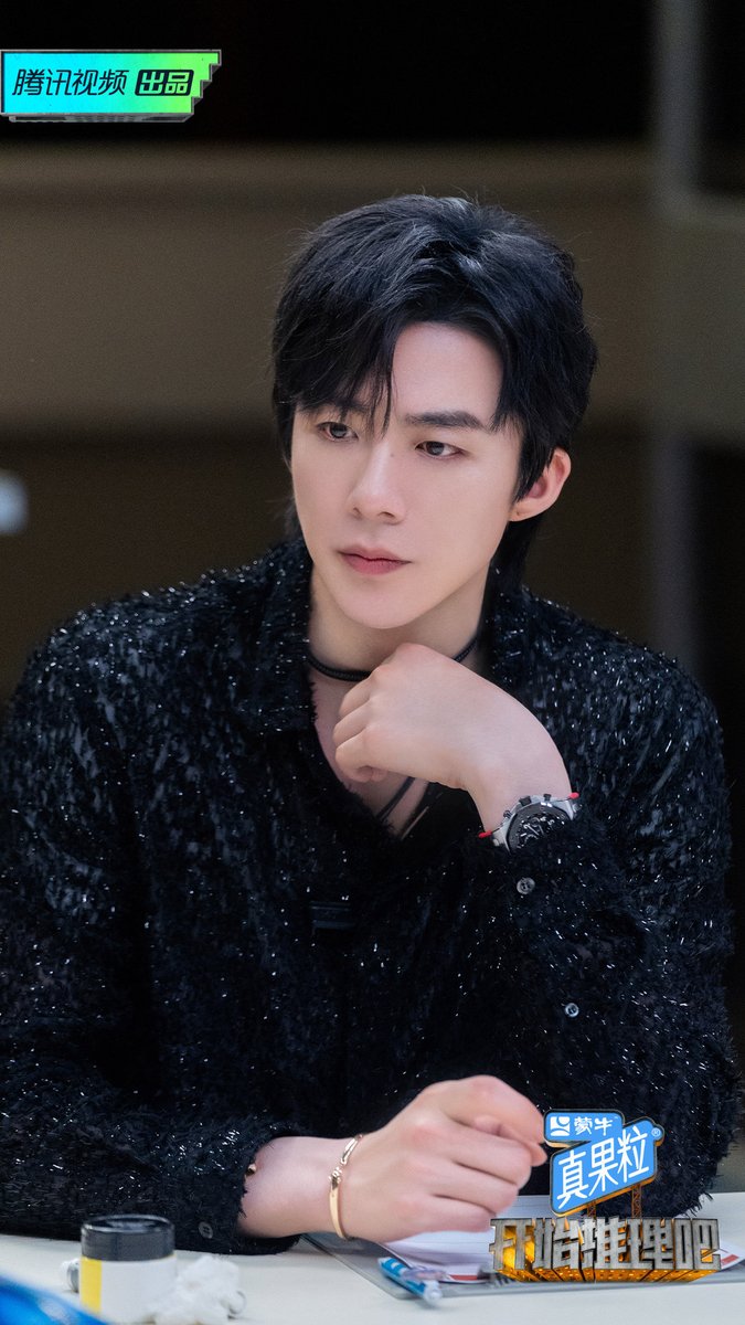 cdrama_update's tweet photo. 220708 #开始推理吧 (#TheTeuth) weibo update
#BaiYu #LiuYuning
#SongZuer #ZhouShen
#白宇 #刘宇宁 #宋祖儿 #周深 https://t.co/lXMl6RQQfE
