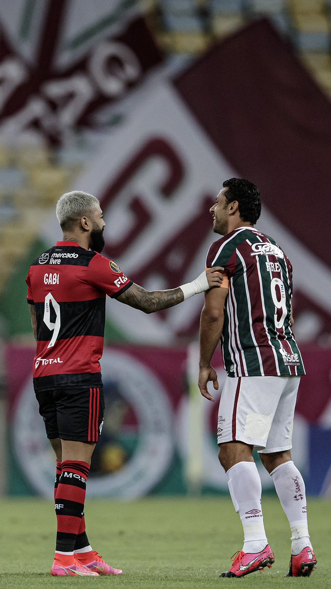 gabigol's tweet photo. Fala, @fredgol9, foi um prazer dividir o Maraca contigo!! Foram grandes duelos… rivais só em campo! Muito sucesso na nova vida!!💪🏽💪🏽 https://t.co/0ao9NrfocF
