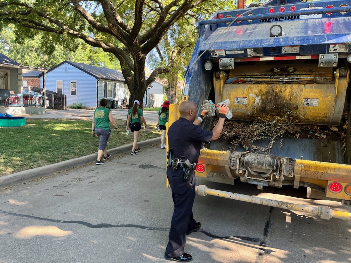 Lem Moore tweet media