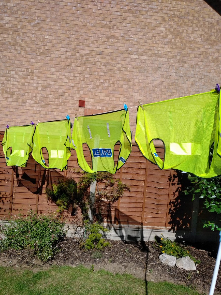 GlosRAYNET's tweet image. Even the Hi Vis get a check over! #RIAT22