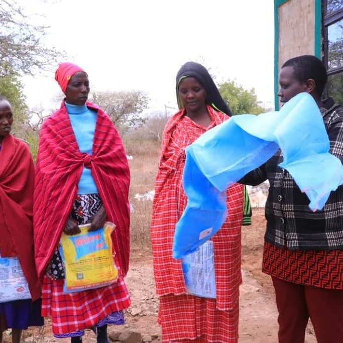 DicksonBisare's tweet photo. Wananchi wa kaya 104 kutoka eneo la Hifadhi ya Ngorongoro waliohamia Kijiji cha Msomera Wilayani Handeni wameanza kupewa elimu ya kujikinga na malaria baada ya kuhamia katika mazingira hayo mapya. https://t.co/V1Awc75zOF