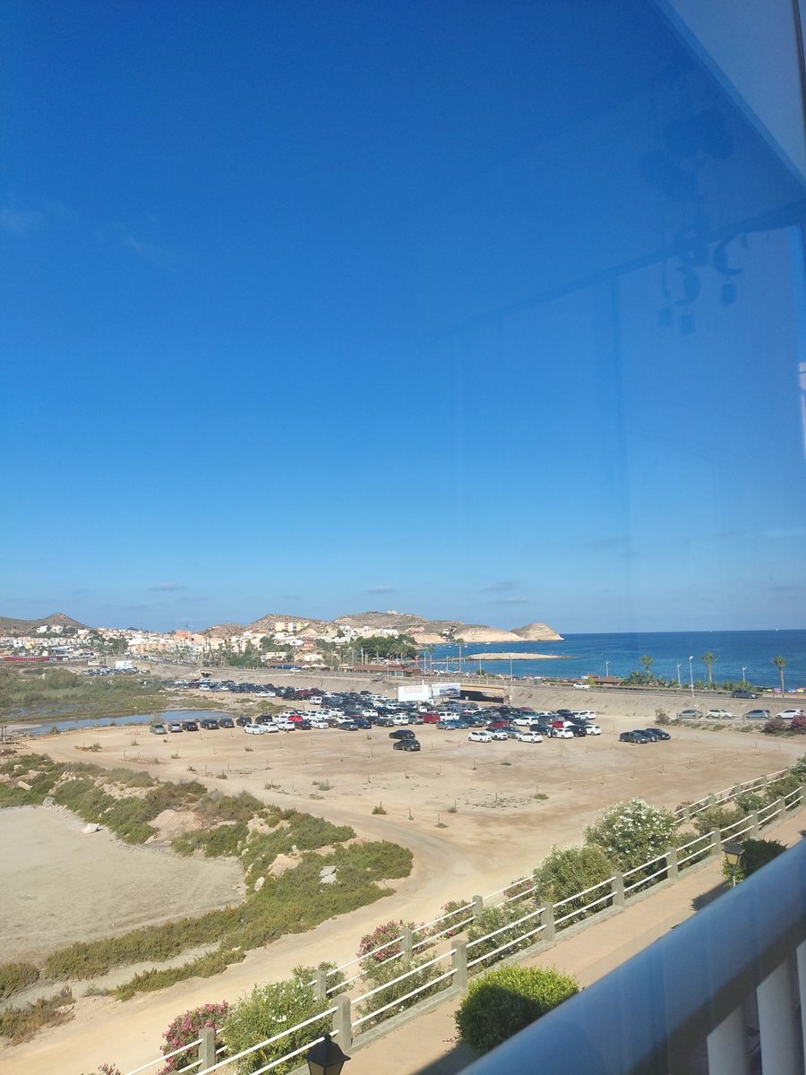 zugasking's tweet photo. Malviviendo y tal🥵 https://t.co/Ge15uWcG4t
