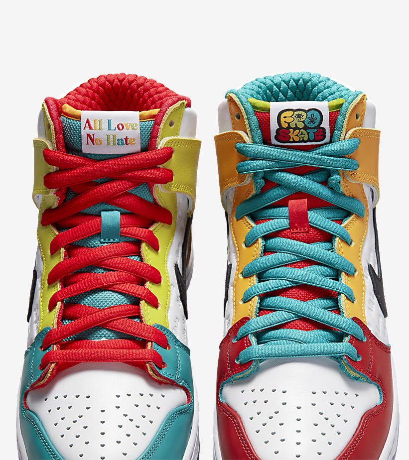 SNKR_TWITR tweet media