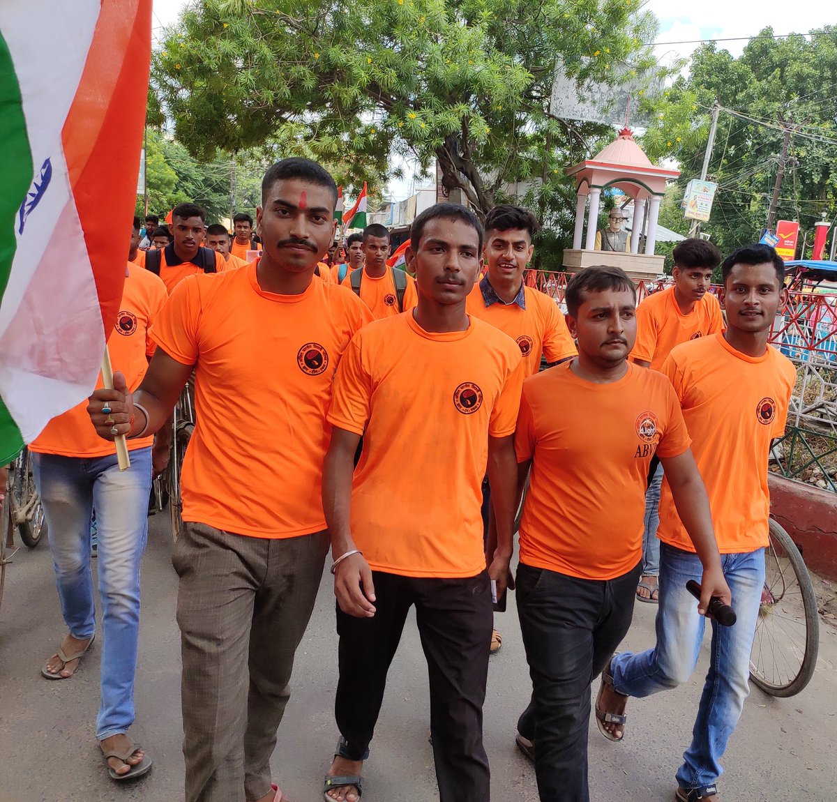 UOsantanu's tweet photo. अभाविप के 74वें स्थापना दिवस पर नगर इकाई @ABVPBegusarai_ द्वारा "अभाविप गौरव गाथा" यात्रा निकाला गया, जो SBSS कॉलेज से साइकिल से चल कर महिला कॉलेज में जाकर सभा में बदल गयी। मौके पर प्रदेश अध्यक्ष ममता मैडम उपस्थित रहीं।
#74thFoundationDayOfABVP 
#NationalStudentsDay 
@Bihar_ABVP https://t.co/HD1V6HEXpW