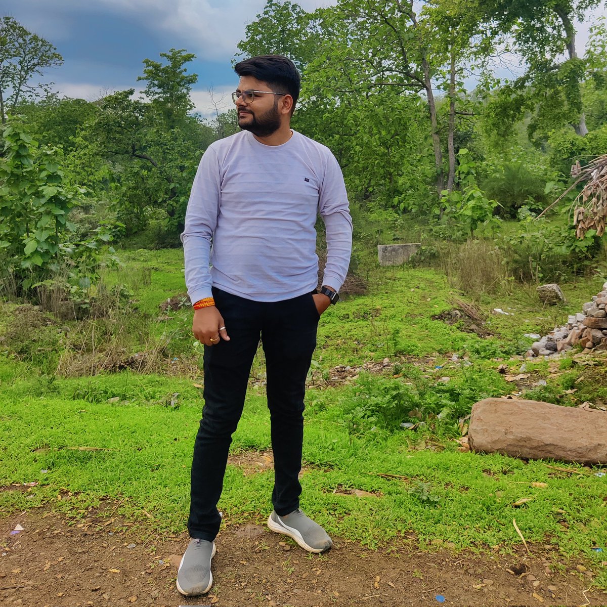 samarth_100rabh's tweet photo. #NewProfilePic https://t.co/JD26mJ7mZO