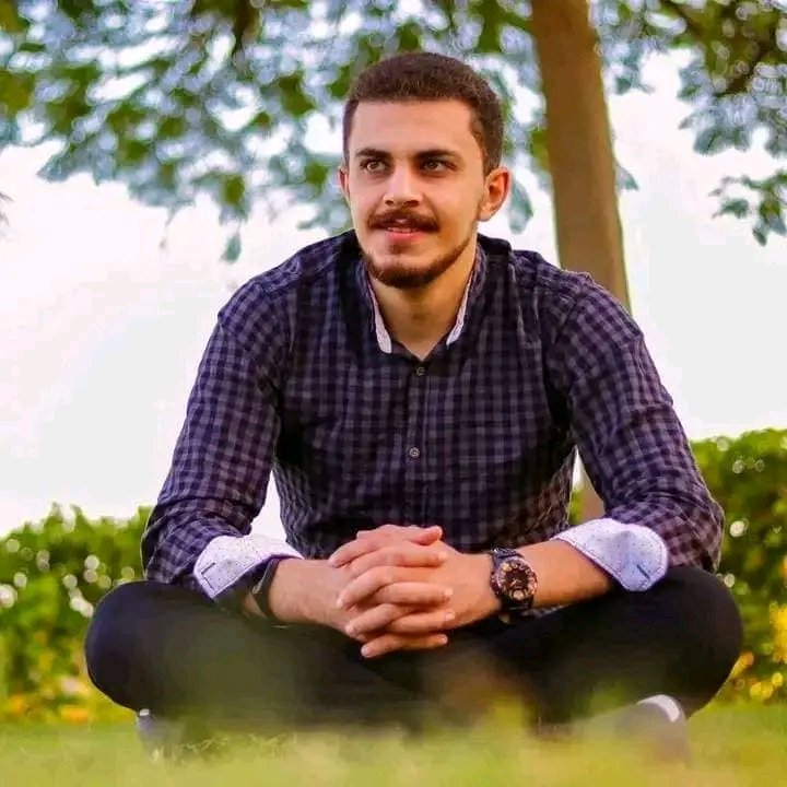 abdallahmoham04's tweet photo. Hiding him won't stop us
Keep going, fear nothing. 
#انترنت_غير_محدود_ف_مصر https://t.co/LhD3ISGl6u