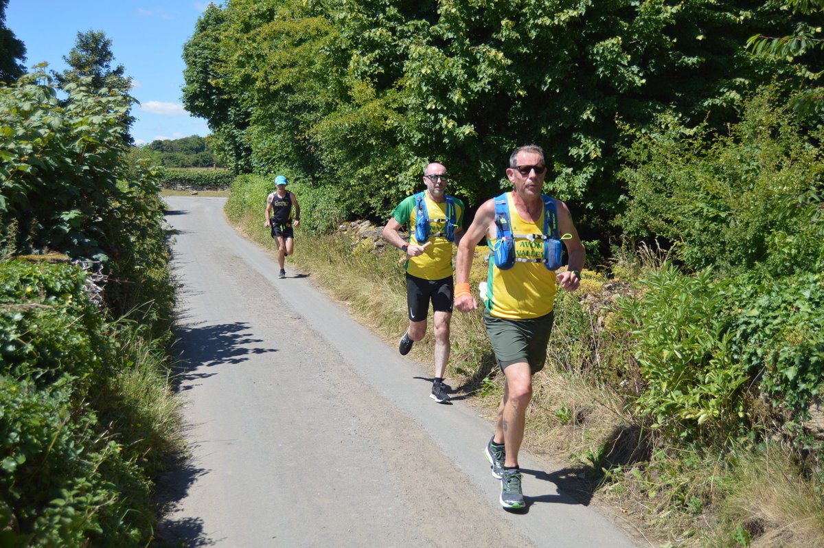 AvonValleyRun's tweet photo. A massive well done to the runners at today's relay - it was a hot one! ☀️☀️☀️
Thank you to the marshals and everyone who cheered on the teams and solo runners and to @boarugby and @TrowbridgeRugby for lending us their facilities too.

📸 By Darren Wrintmore https://t.co/Tx8X1pl2nd