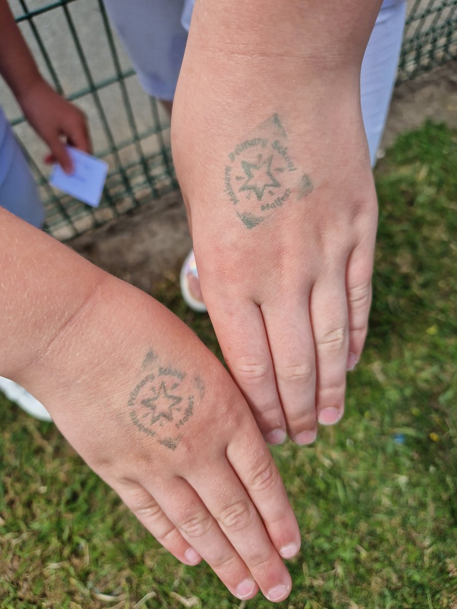 Kayleig12944344's tweet photo. @malvernprimary you didn't disappoint 👏🏼 #Malfest 2022 💚💛 https://t.co/ZK70GbggDI