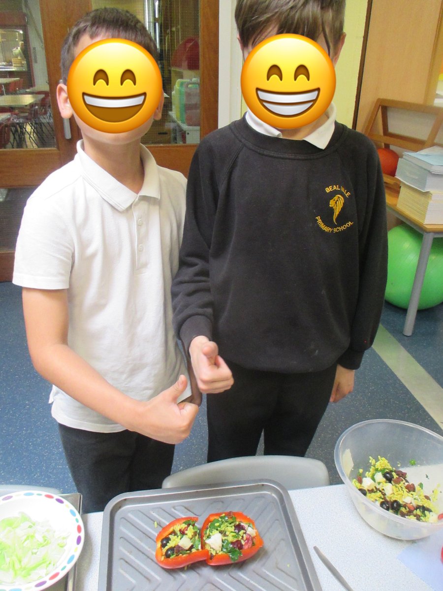 BealValePrimary's tweet photo. This week we have started our DT unit, 'Come Dine With Me'.  It was the turn of the groups creating starters using peppers as their base ingredient. These children showed great skill and made delicious dishes. #BVYear6 https://t.co/yCvQt6AUfU