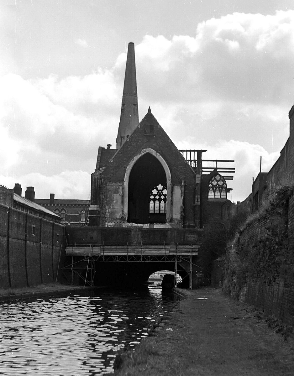 i_recordings's tweet photo. In Spring 1977 the demolition of the Sunday School and Church of the Messiah built over the BCN main line canal in Broad Street #Birmingham was well underway. It took most of that year to remove the church - the Sunday school was famous for appearing in a #cliffrichard film! https://t.co/eovBlrYIQ6