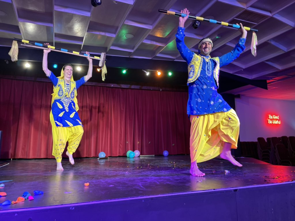 SlungLow's tweet photo. Next up @Bhangracise with some great moves! https://t.co/49TUCo3AYh