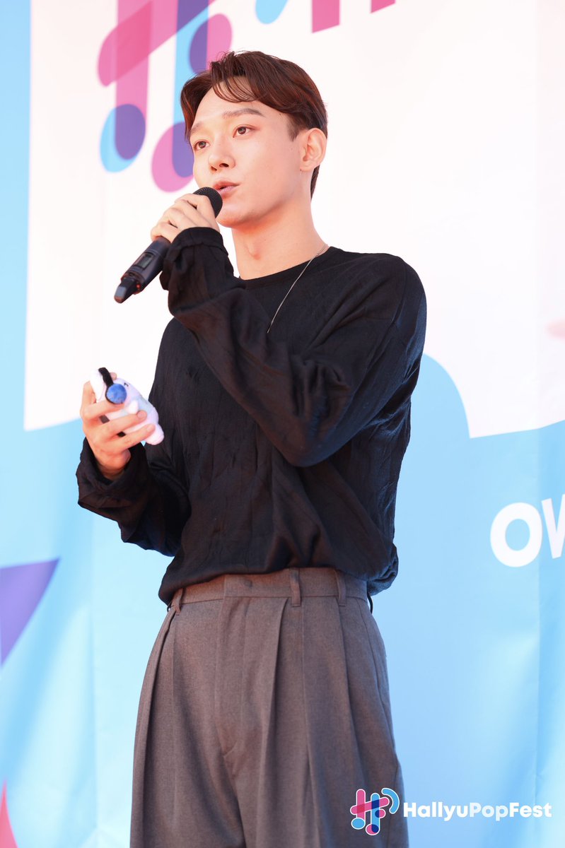 hpf_london's tweet photo. Wasn’t able to catch #CHEN at the red carpet earlier?

Watch him perform LIVE later tonight through our GLOBAL livestream!🔥
Visit the link to find out more: https://t.co/tgLWjZtaWo https://t.co/F6OCvPob75