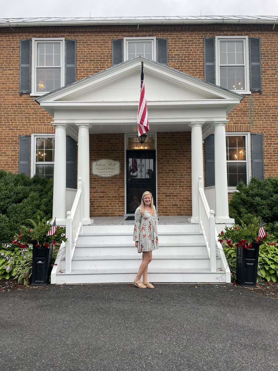 ashleylinn_'s tweet photo. Shout out to @Jchawes, @stevegonsalves1, @davetango, and #ghosthunters for introducing us to Valerie Hill Winery! Wine, Civil War history and Ghosts are 3 of my favorite things. https://t.co/acJrkbX4Qn