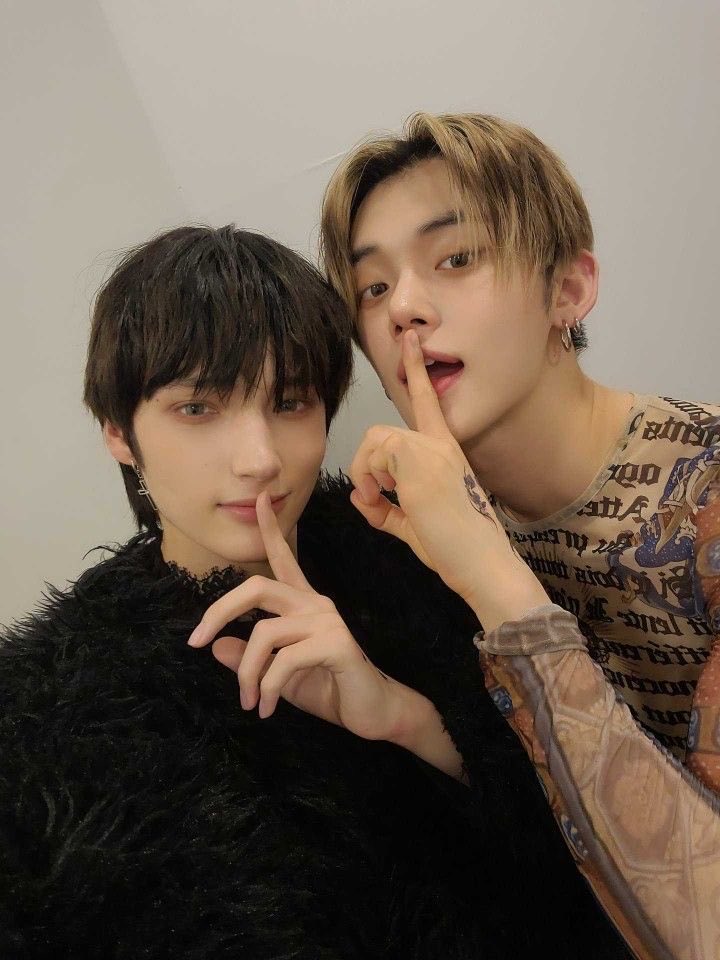 kkhdays's tweet photo. ft  @dailyjunselca 
🤍🤍🤍🤍🤍
#HUENINGKAI
#TXT  #YEONJUN
#TOMORROW_X_TOGETHER https://t.co/RGQKgYJGyQ