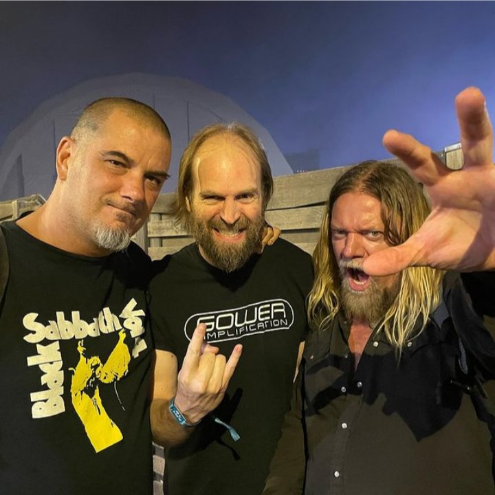 Phil Anselmo y Pepper Keenan con Falcon y Andy Sneap.
#judaspriest #metal #heavymetal #richiefaulkner #philanselmo #andysneap #pepperkeenan #down #downband #pantera #panteraband #metalheads #metalhead #BlackSabbath #rhrf #dotf