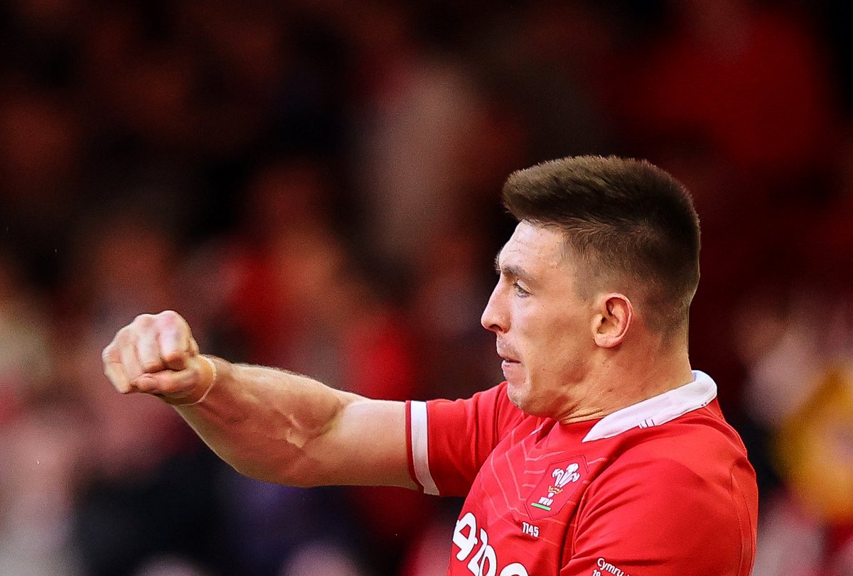 SixNationsRugby's tweet photo. .@WelshRugbyUnion have beaten the Springboks in Bloemfontein! 🏴󠁧󠁢󠁷󠁬󠁳󠁿 #RSAvWAL https://t.co/mOFKGNXXV2