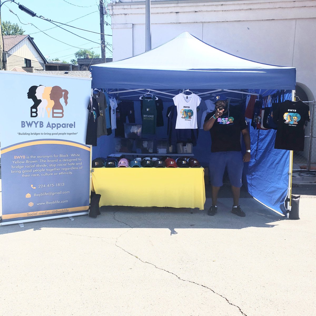 bwyblife's tweet photo. The BWYB booth is setup and ready to go at the "Lincoln Square Roots Street Festival" at North Lincoln Avenue and W Montrose Avenue in Chicago. Stop by and check out our awesome products!  https://t.co/EO2BgNN8Gf 

#BLACK #WHITE #YELLOW #BROWN 
#Weareonepeople #BWYB #Lsrcc https://t.co/s2kPXWv0Uu