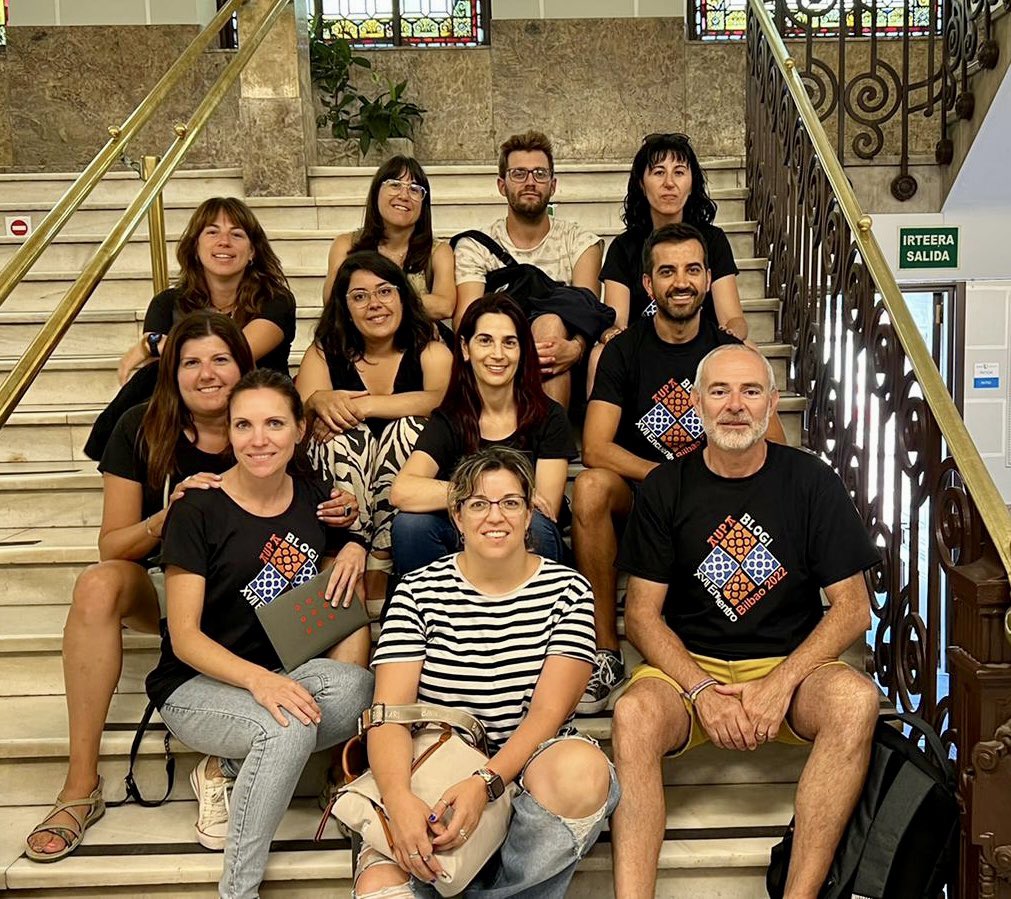 NODO Levante AulaBLOG22 <a href="/vanesa_marin/">Vanesa Marín</a> <a href="/SaraSaretatt/">Sara Torlà</a> <a href="/Diego39263640/">Diego</a> <a href="/BarbaraGuillem/">Bárbara Guillem</a> <a href="/maniaTIC_toc/">maniaTIC</a> <a href="/anapitarch/">Ana Pitarch Badal</a>