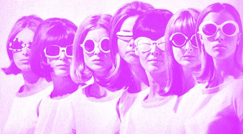 HelloYoungLarva's tweet photo. It's Ladie's Nite on Hello Young Larva tonight 10-midnight. Girl groups and singers from the US, UK, EU and more! https://t.co/IJObpIuS3z | 107.7fm https://t.co/PhVSV2TuY9