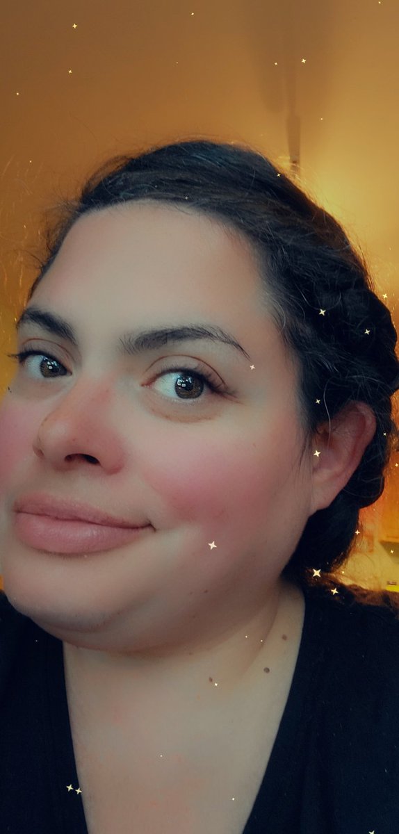 Rougedafidil's tweet photo. I like to make things weird. https://t.co/SgY4I58uzY