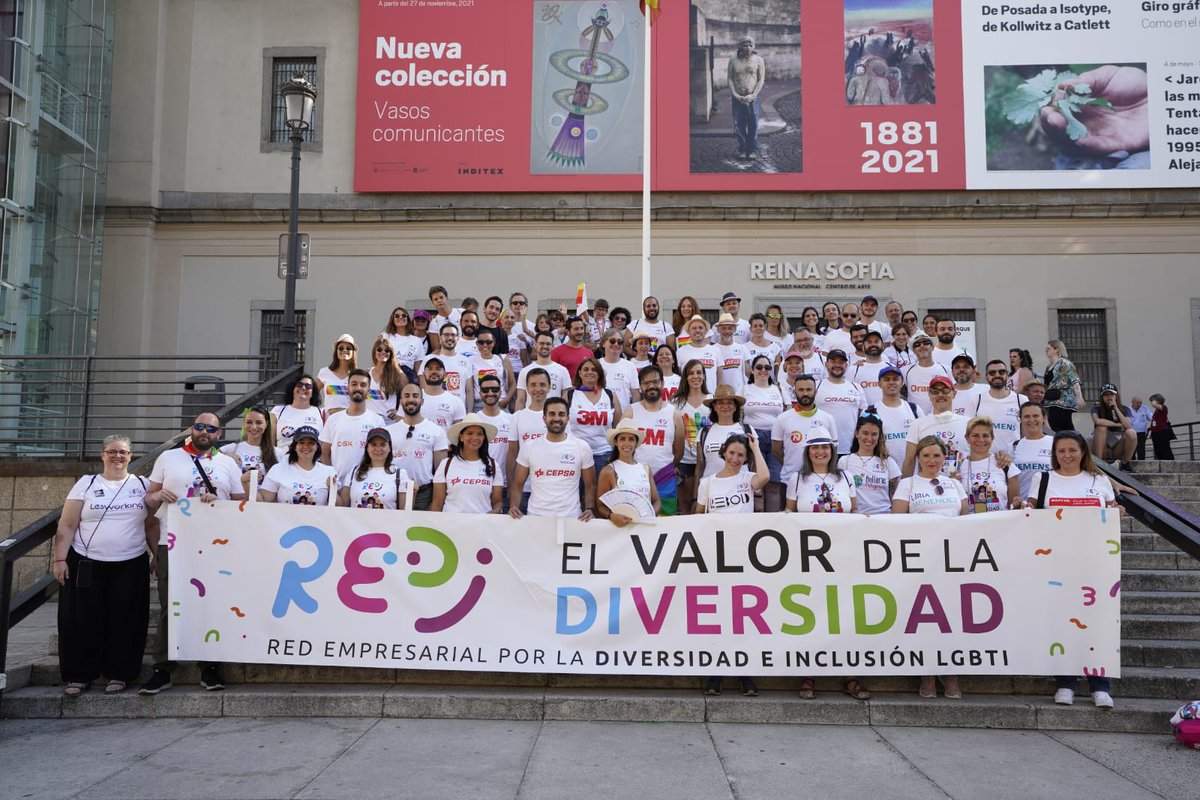 REDI_ES's tweet photo. Ya estamos juntxs de camino a la mani, ¡Viva la diversidad! 🏳️‍🌈 #SomosREDI

Síguenos en #OrgulloREDI2022 https://t.co/2IXgRnnEnj
