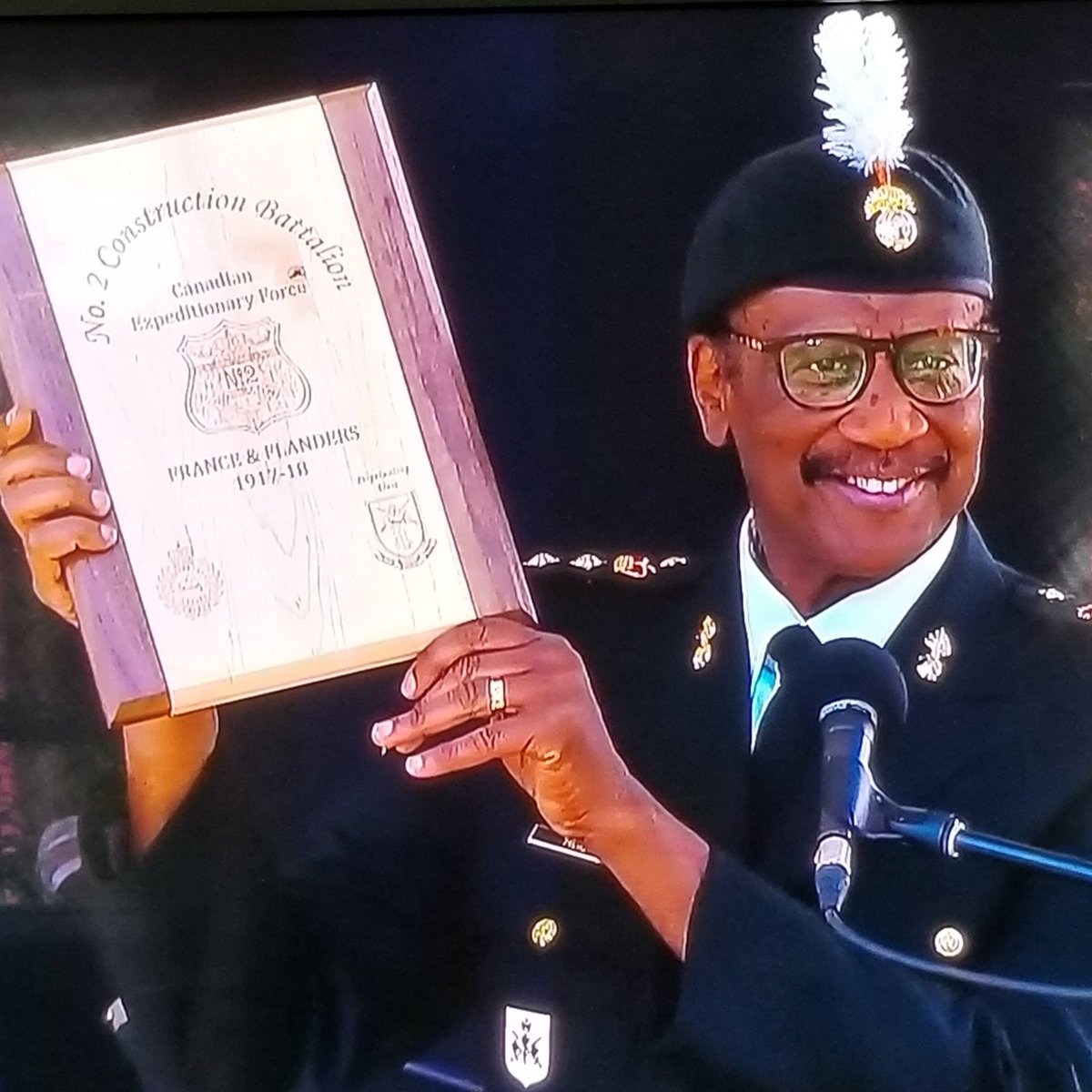 Sharon Paris tweet media