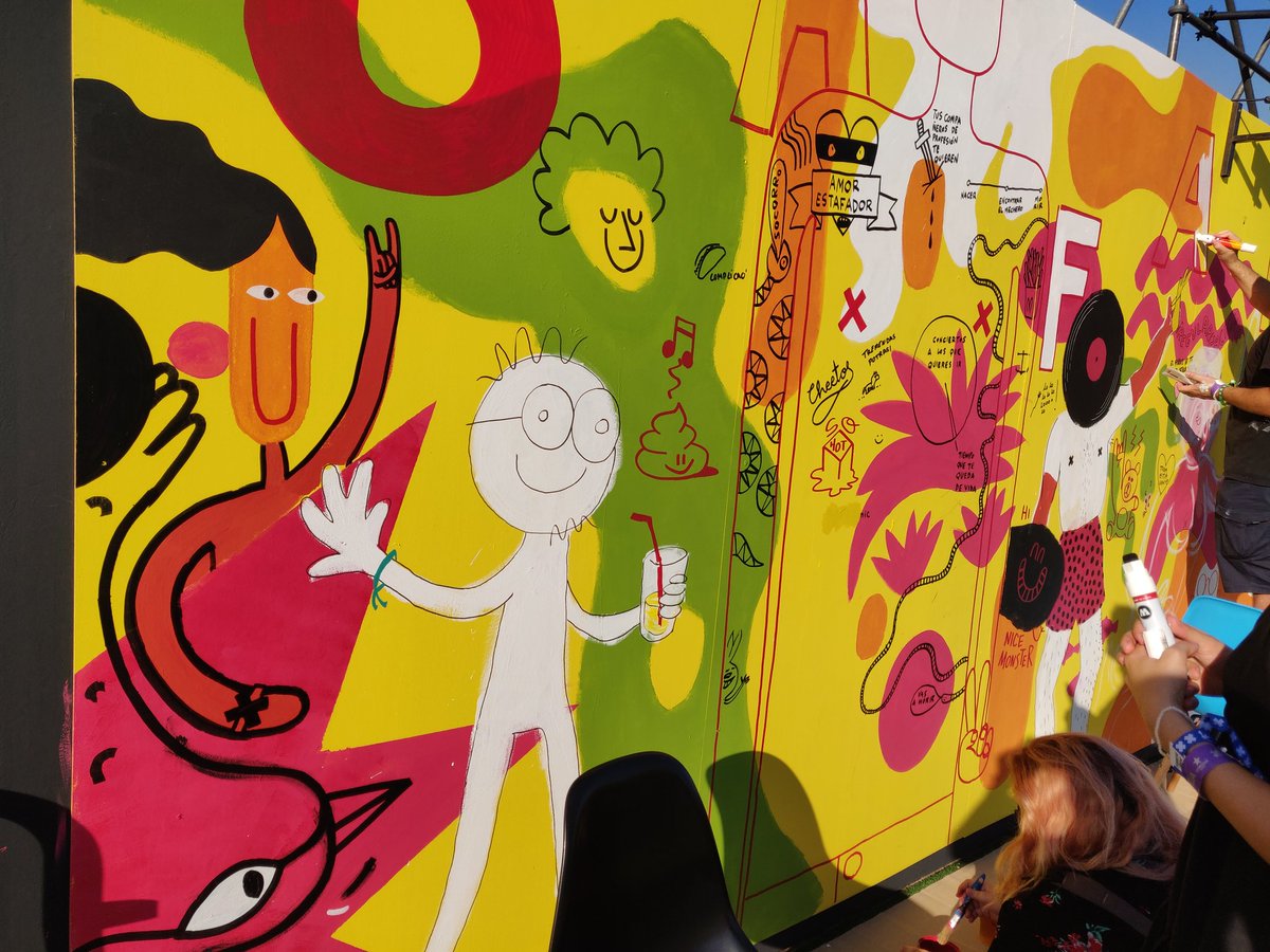 elestafador's tweet photo. Seguimos con el mural hasta que caiga la noche https://t.co/Qy8SvY2Xd4