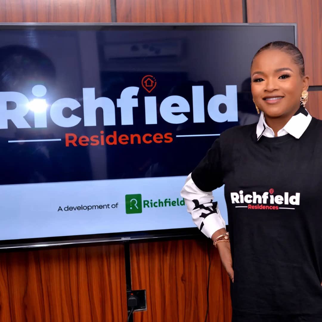 Man of Letters. tweet media