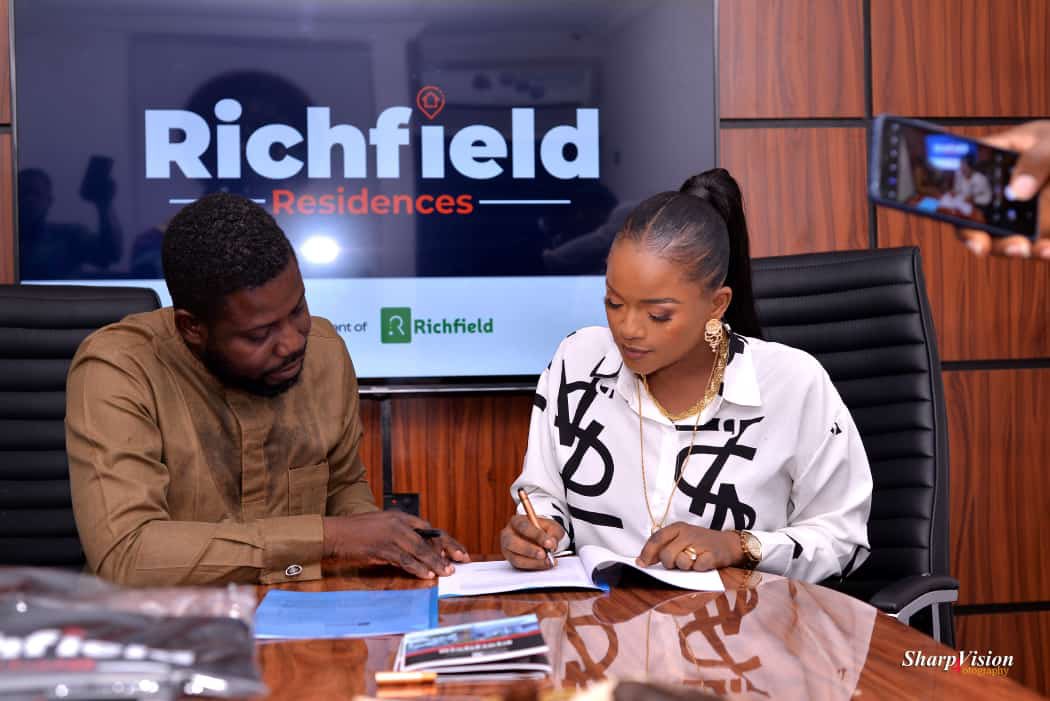 Man of Letters. tweet media